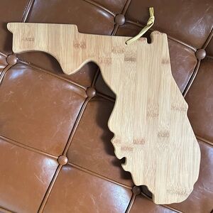 NEW Totally Bamboo Florida Shaped Wood Cutting Board Gift